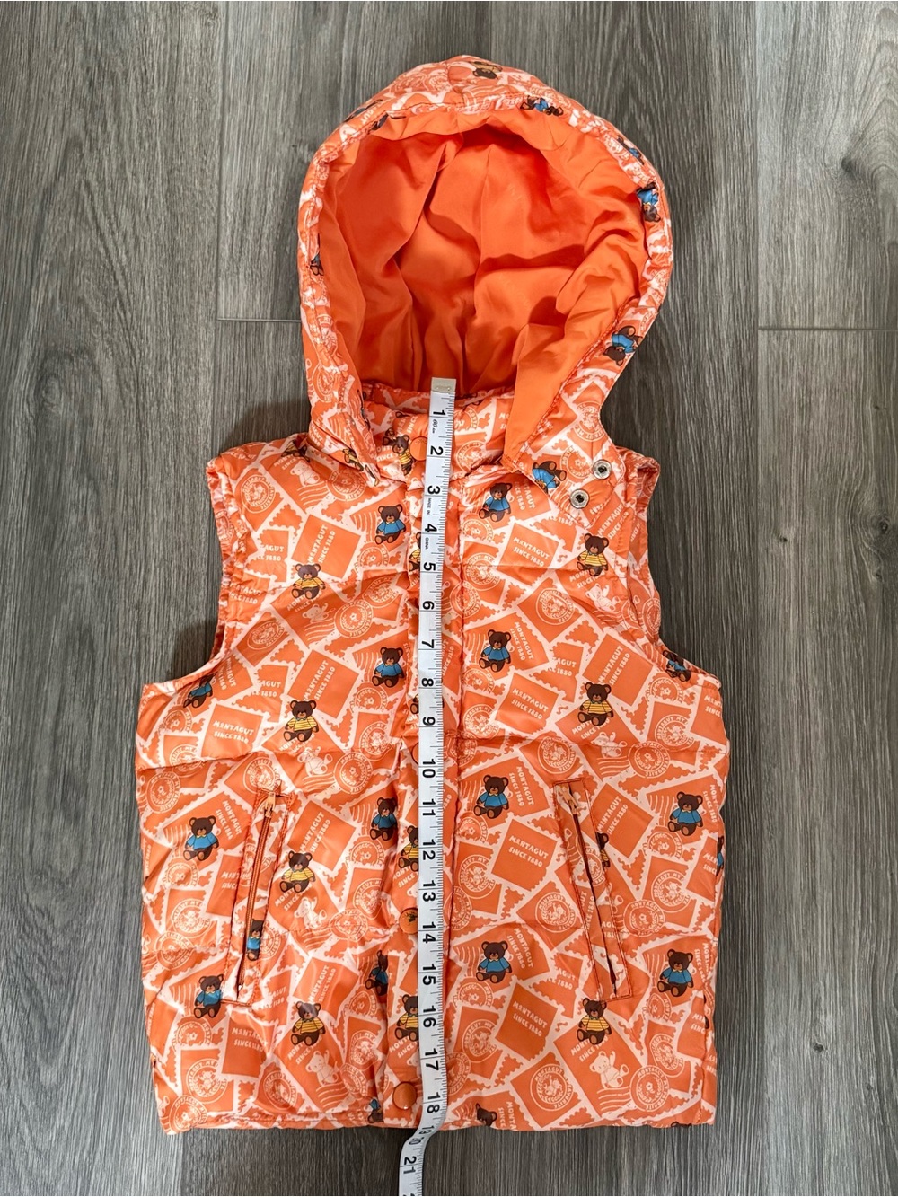 Montagut Snowboard Orange Puffer Vest with Removable Hood Size 120/60CM